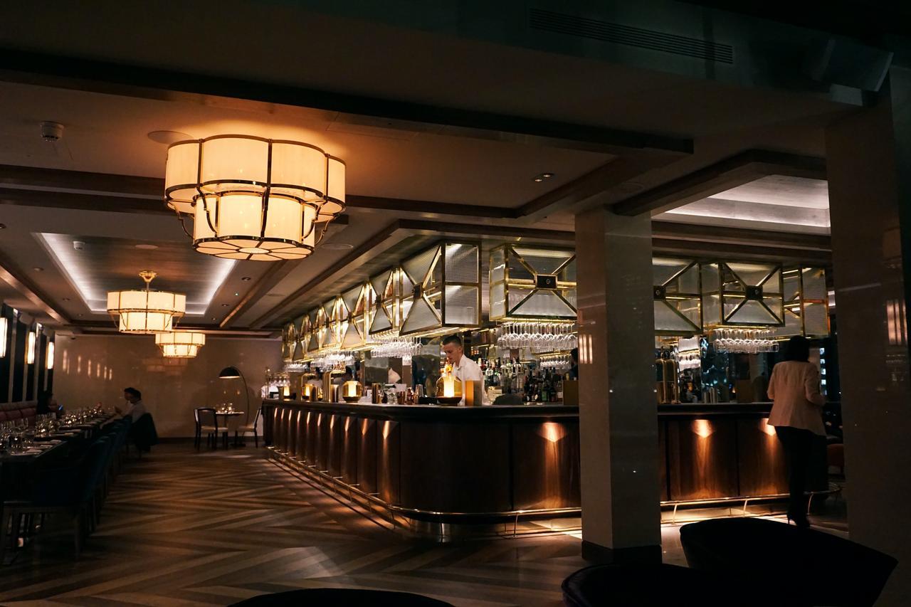 มอนต์คาล์ม รอยัล ลอนดอน เฮาส์ - ซิตี้ ออฟ ลอนดอน Hotel ภายนอก รูปภาพ The bar at the restaurant